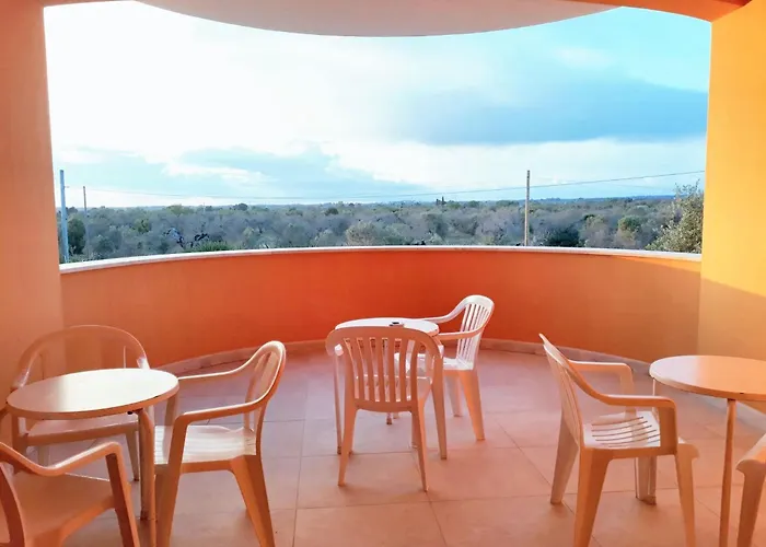Bright In - 30 Sqm + Enclosed Garden