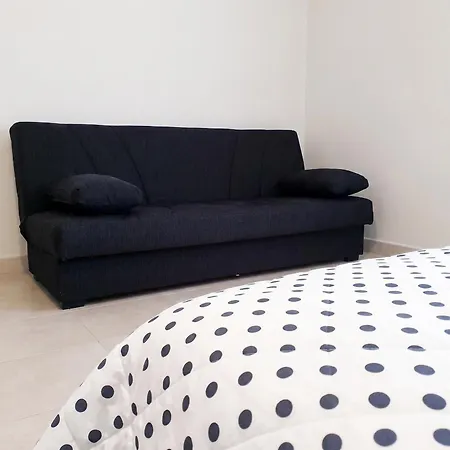 Bright In - 30 Sqm + Enclosed Garden Daire