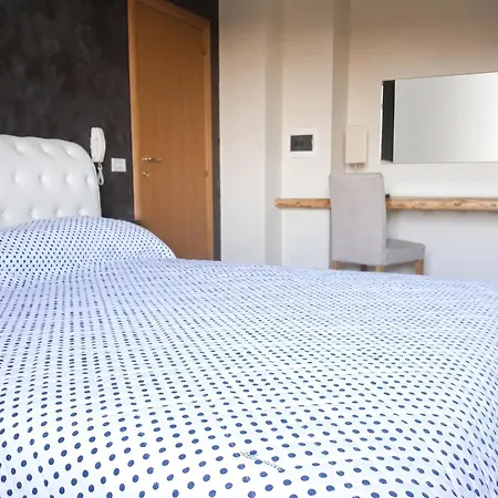 Daire Bright In - 30 Sqm + Enclosed Garden